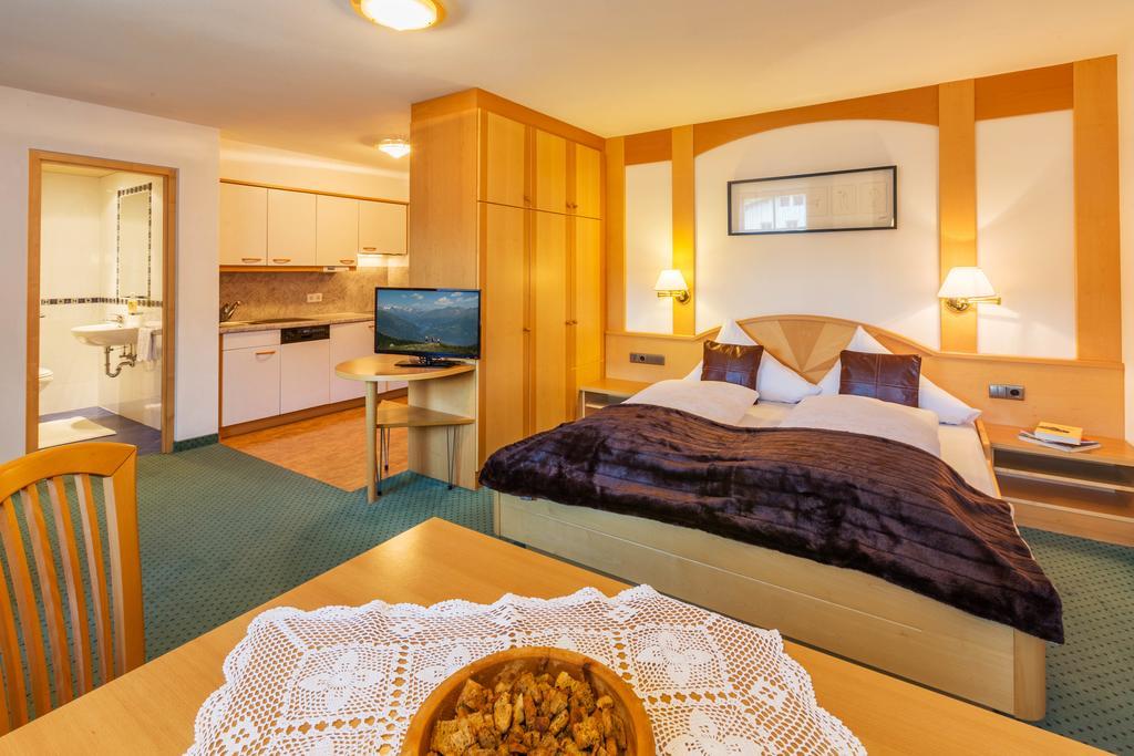 Aparthotel Christophorus Burgusio Exterior foto